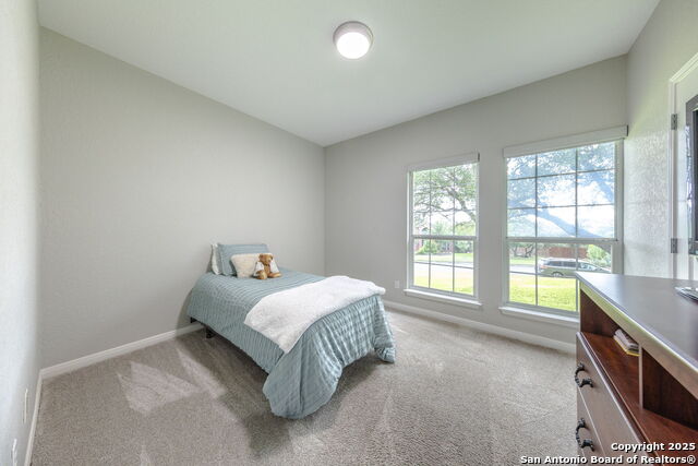 Image 32 of 70 For 4807 West Lake Oaks