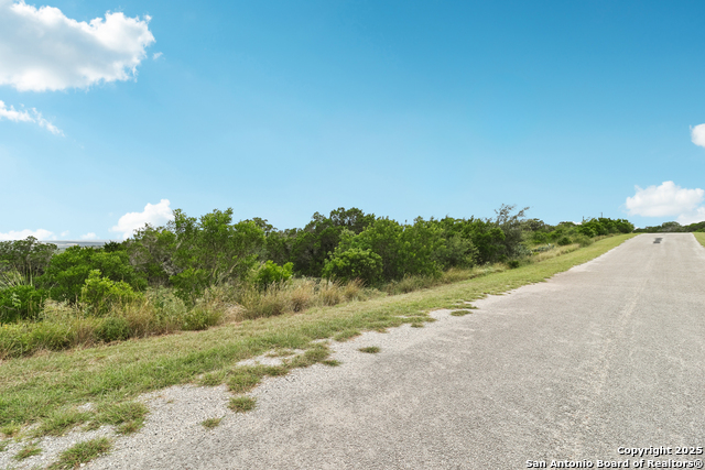 Listing photo id 2 for 00 County Road 2753