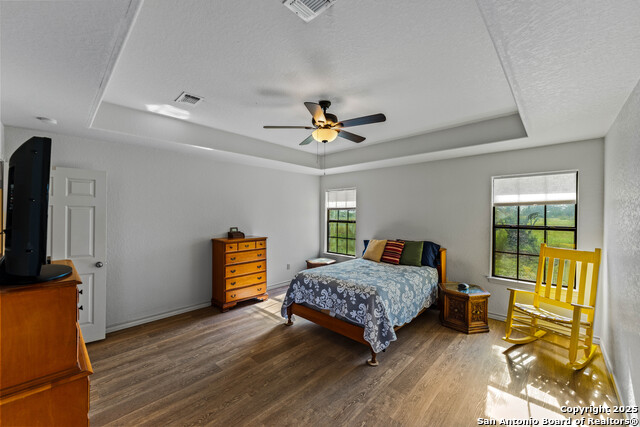 Image 19 of 49 For 12905 Pittman