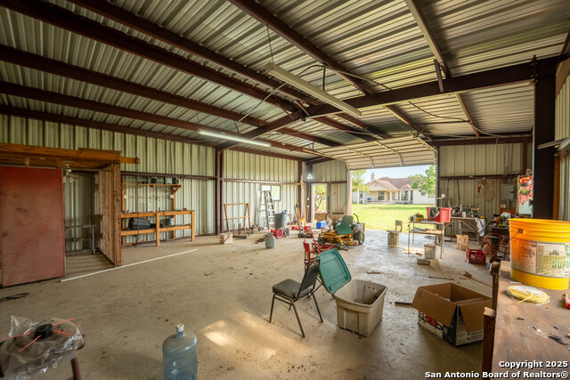 Image 27 of 49 For 12905 Pittman