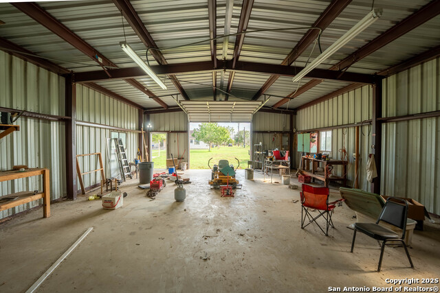 Image 28 of 49 For 12905 Pittman