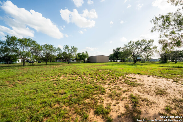 Image 33 of 49 For 12905 Pittman