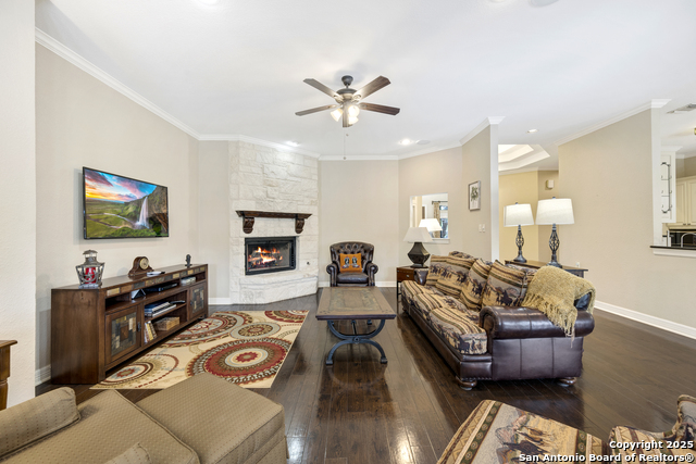 Image 11 of 65 For 111 Oak Pointe