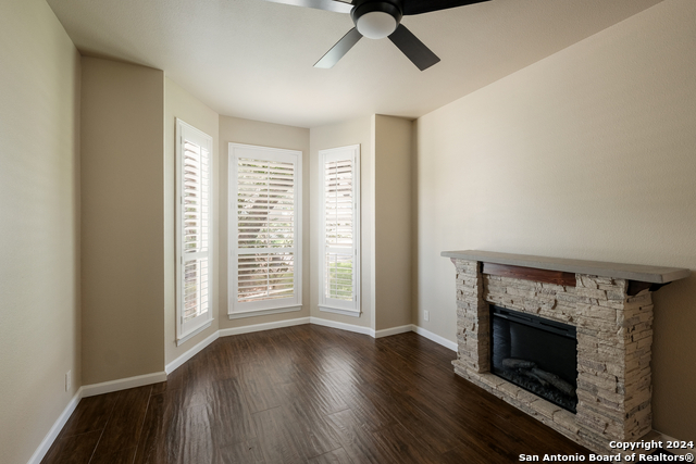 Image 3 of 20 For 1410 Canyon Brook