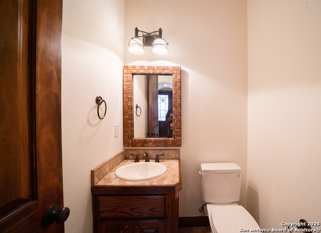 Image 15 of 39 For 17545 E Reed Parks Rd 2