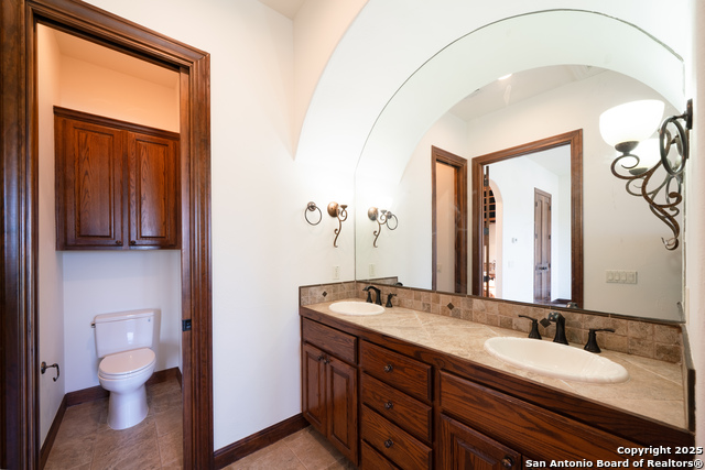 Image 22 of 39 For 17545 E Reed Parks Rd 2