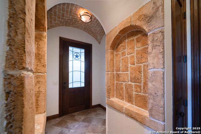 Image 5 of 39 For 17545 E Reed Parks Rd 2