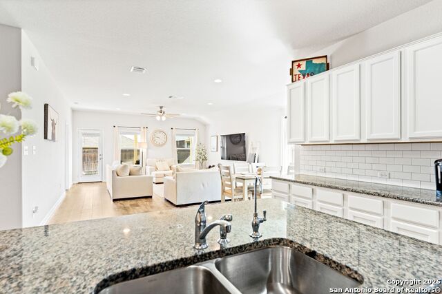 Listing photo id 12 for 2207 Trumans Hill