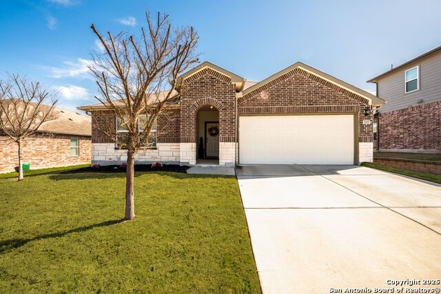 Listing photo id 0 for 2207 Trumans Hill