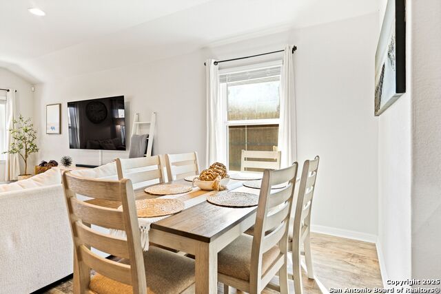 Listing photo id 7 for 2207 Trumans Hill