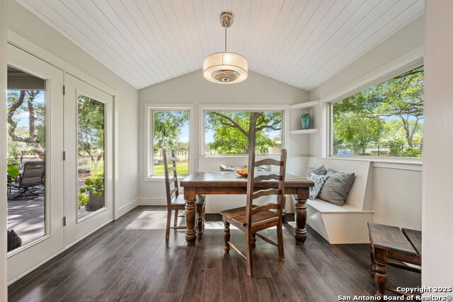 Image 17 of 39 For 104 Arrowhead Lane