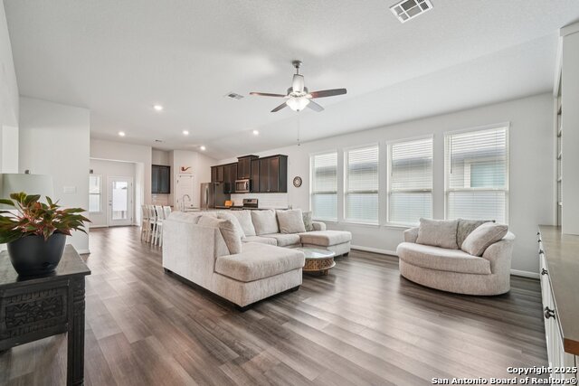 Image 5 of 24 For 4938 Oxbow