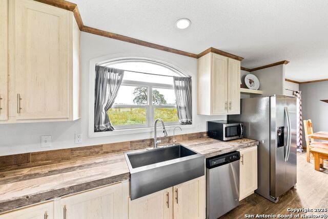 Image 19 of 55 For 793 C Road  