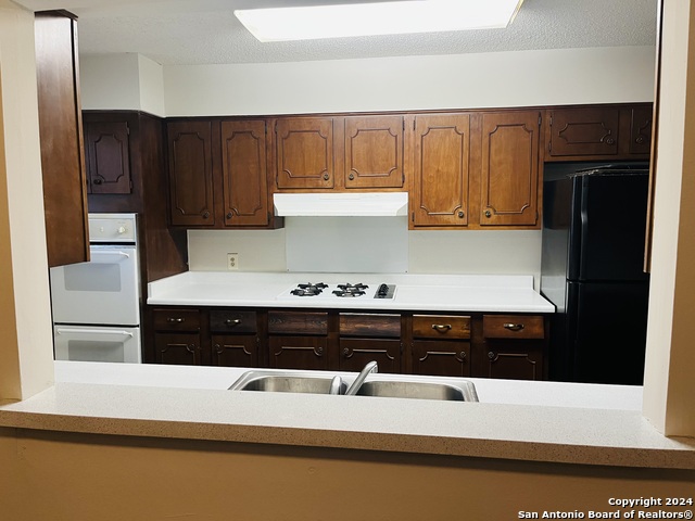 Image 7 of 20 For 811 Jackson Keller Rd  2
