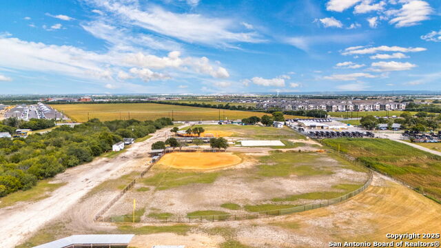 Listing photo id 8 for 12571 Somerset