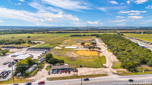 Listing photo id 1 for 12571 Somerset