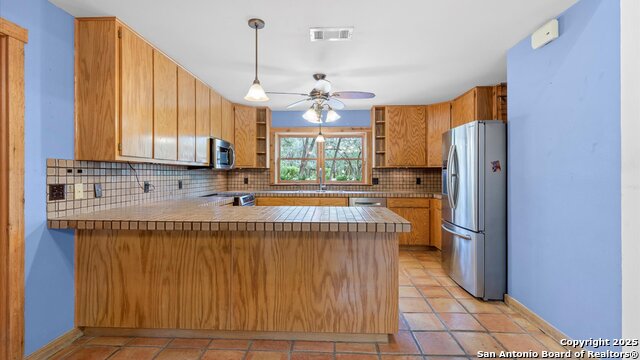 Image 10 of 31 For 190 Oak View