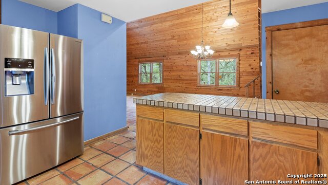 Image 12 of 31 For 190 Oak View