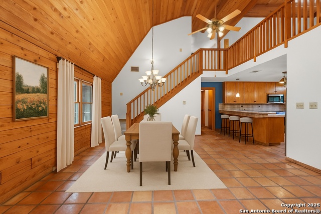 Image 8 of 31 For 190 Oak View