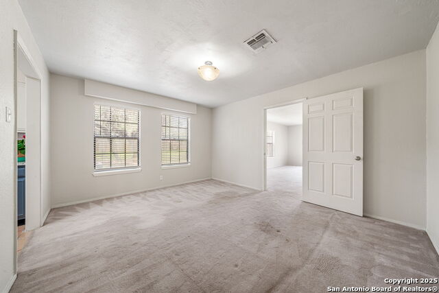 Image 18 of 58 For 107 Cynthia Dr