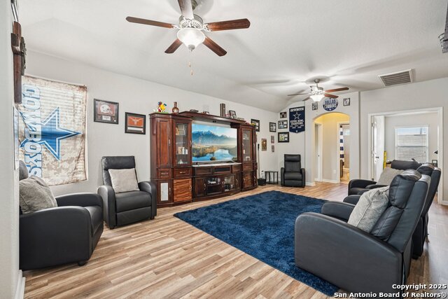 Image 17 of 33 For 7307 Independence Way