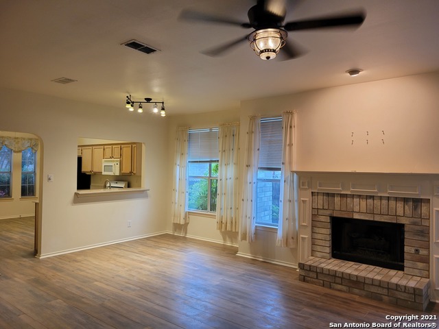 Image 6 of 18 For 15318 Spring Land