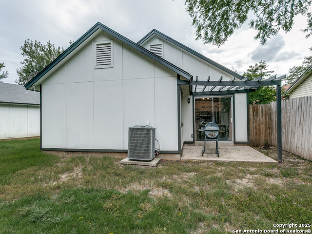Image 24 of 25 For 7338 Lansbury