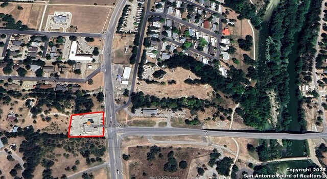 Listing photo id 24 for 2262 Bandera Hwy