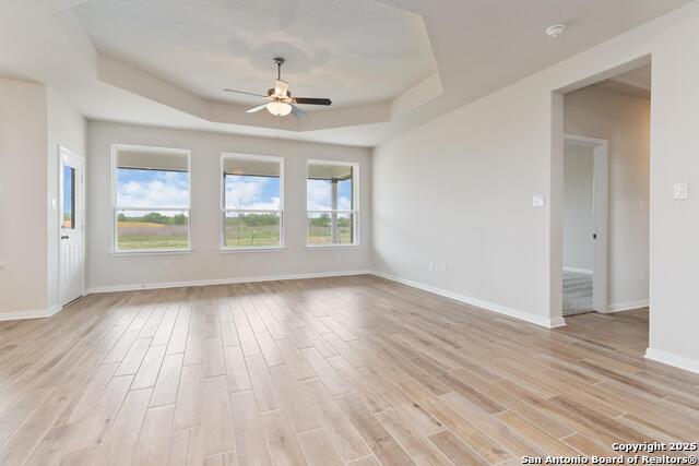 Listing photo id 3 for 21112 Prairie Rose
