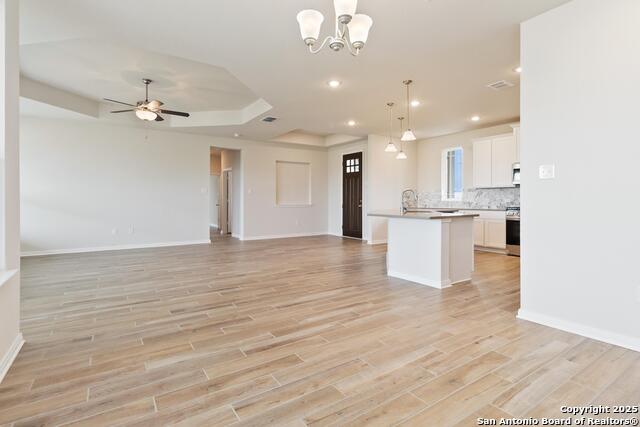 Listing photo id 6 for 21112 Prairie Rose