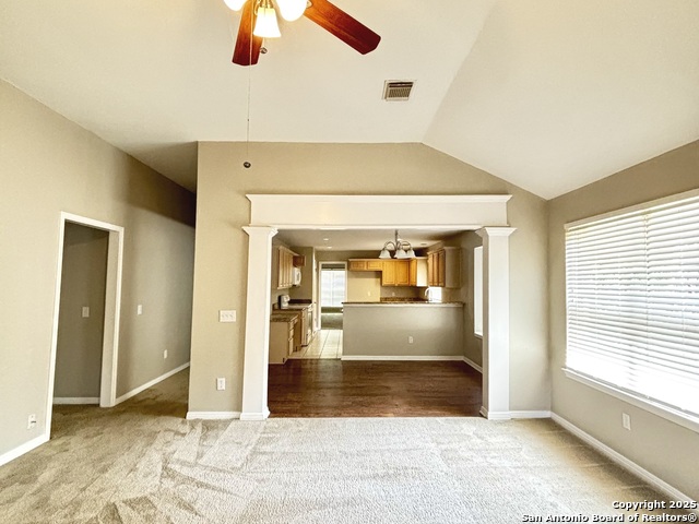 Image 15 of 23 For 10462 Trailway Oak