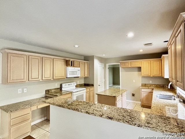 Image 5 of 23 For 10462 Trailway Oak
