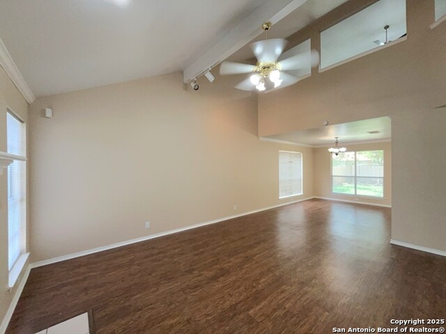 Listing photo id 8 for 2608 Poplar Grove