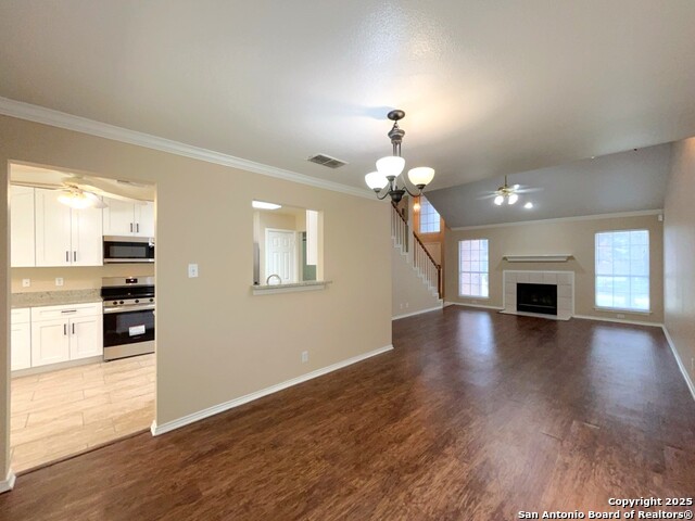 Listing photo id 11 for 2608 Poplar Grove