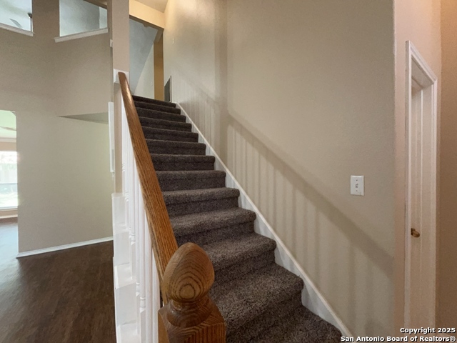 Listing photo id 22 for 2608 Poplar Grove