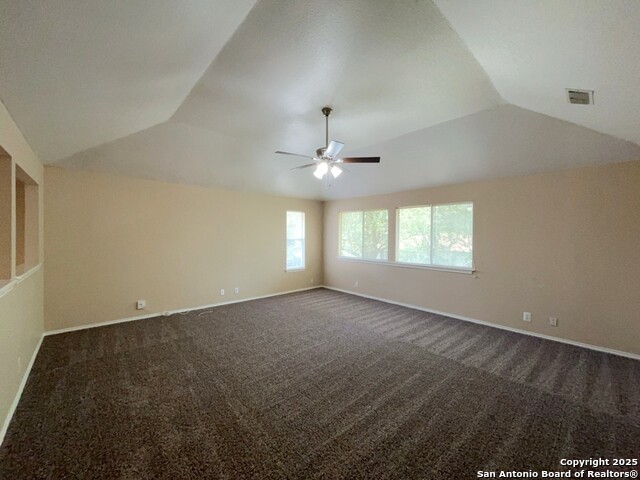 Listing photo id 23 for 2608 Poplar Grove