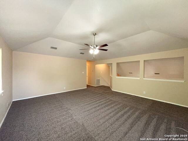 Listing photo id 24 for 2608 Poplar Grove