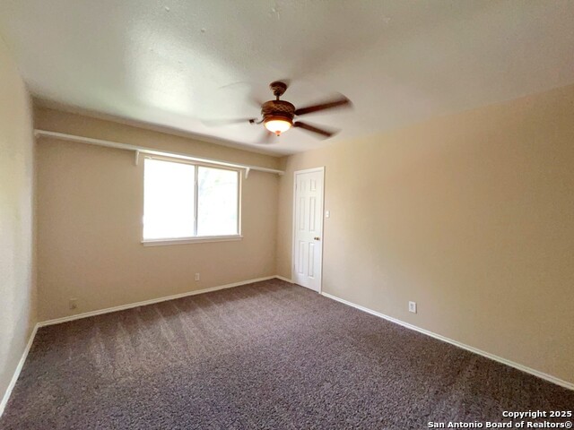 Listing photo id 26 for 2608 Poplar Grove