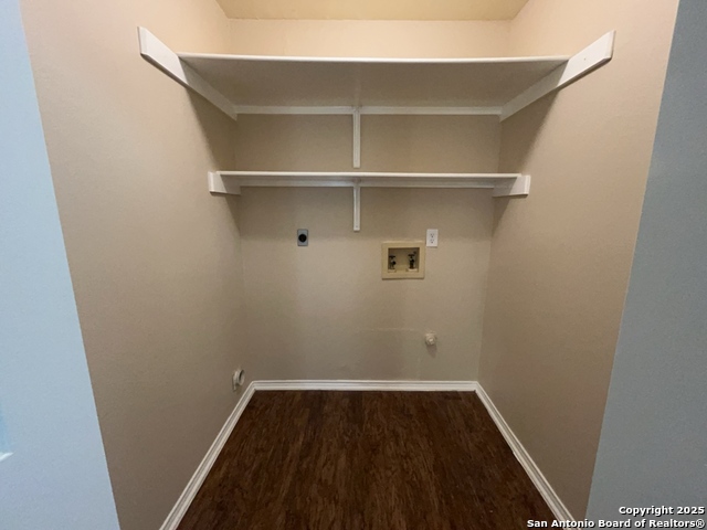 Listing photo id 34 for 2608 Poplar Grove