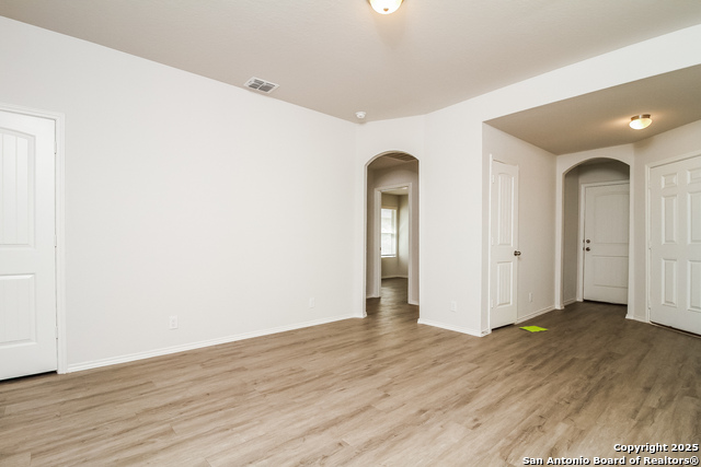 Image 9 of 16 For 10362 Clearwater Way