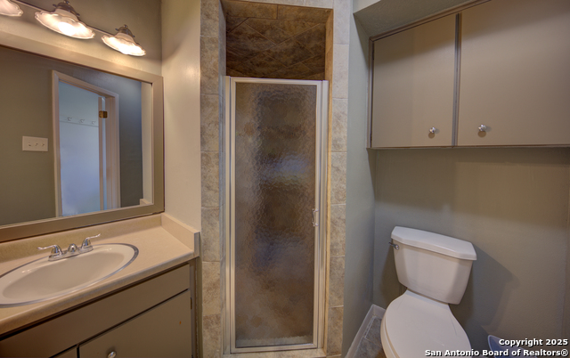 Image 17 of 57 For 25325 Boerne Stage