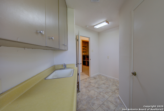 Image 18 of 57 For 25325 Boerne Stage