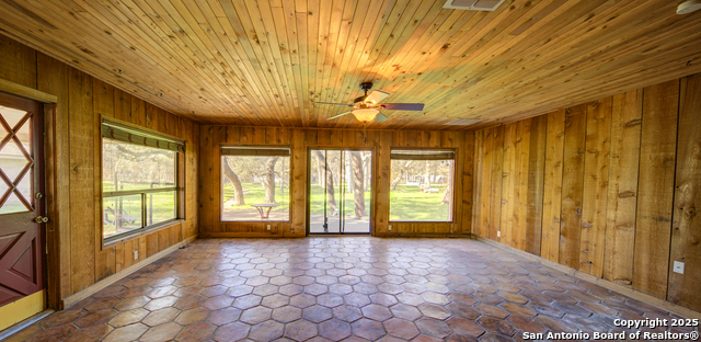 Image 19 of 57 For 25325 Boerne Stage
