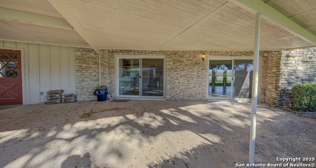 Image 34 of 57 For 25325 Boerne Stage