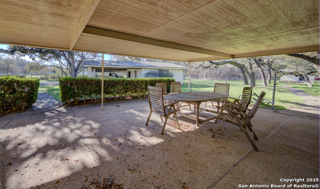 Image 36 of 57 For 25325 Boerne Stage