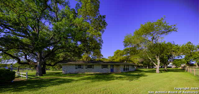 Image 38 of 57 For 25325 Boerne Stage