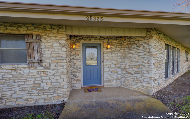 Image 50 of 57 For 25325 Boerne Stage