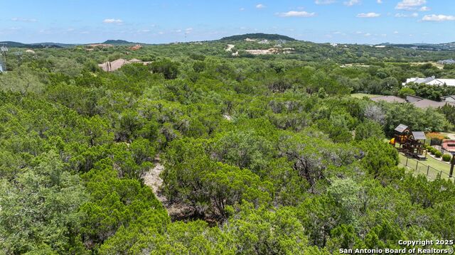 Listing photo id 3 for 25506 Carrizo