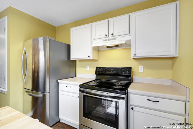 Listing photo id 8 for 8806 Mission Top