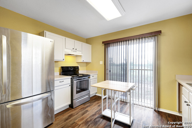 Listing photo id 6 for 8806 Mission Top